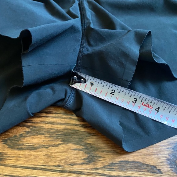 🏃🏻‍♀️Lululemon Black Shorts - Picture 2 of 9